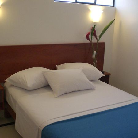 Hotel Casa Cesar Tumbes Esterno foto